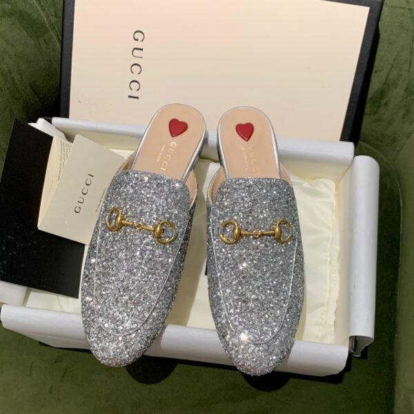 GUCCI FLATS 11