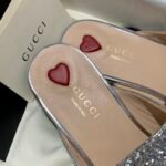 GUCCI FLATS 11
