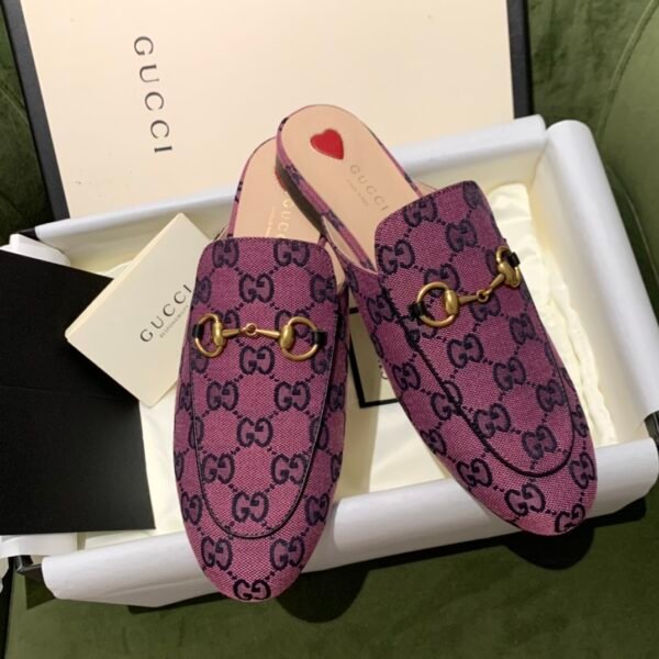 GUCCI FLATS 16