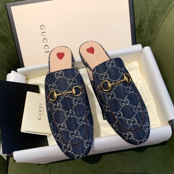 GUCCI FLATS 18