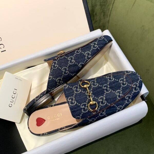 GUCCI FLATS 18