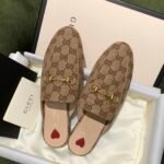 GUCCI FLATS 19