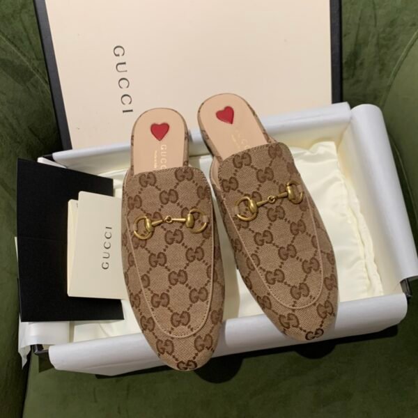 GUCCI FLATS 19