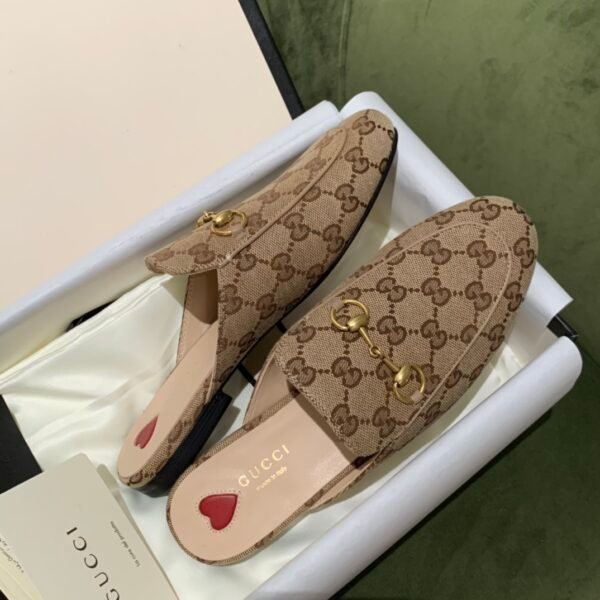 GUCCI FLATS 19