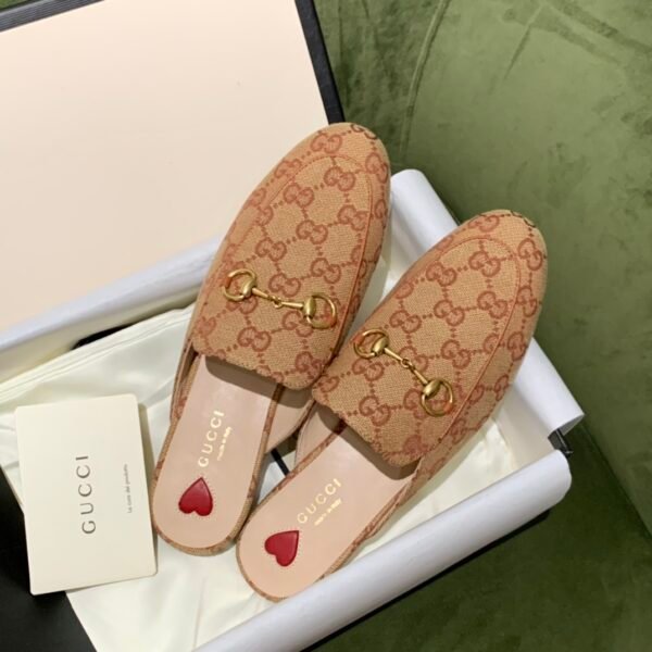 GUCCI FLATS 21