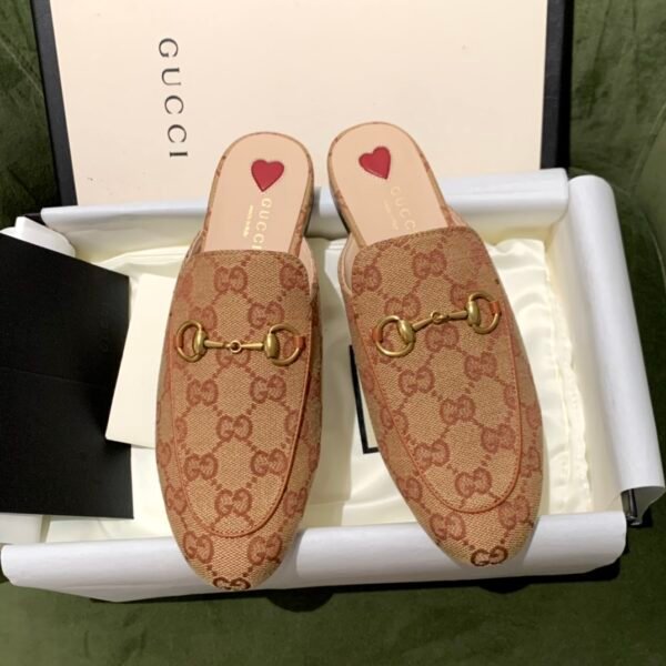 GUCCI FLATS 21