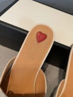 GUCCI FLATS 22