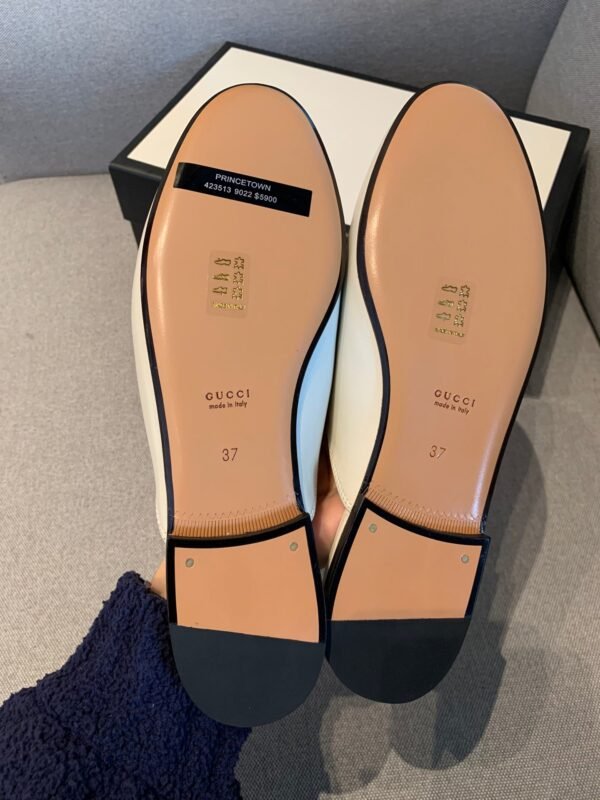GUCCI FLATS 23