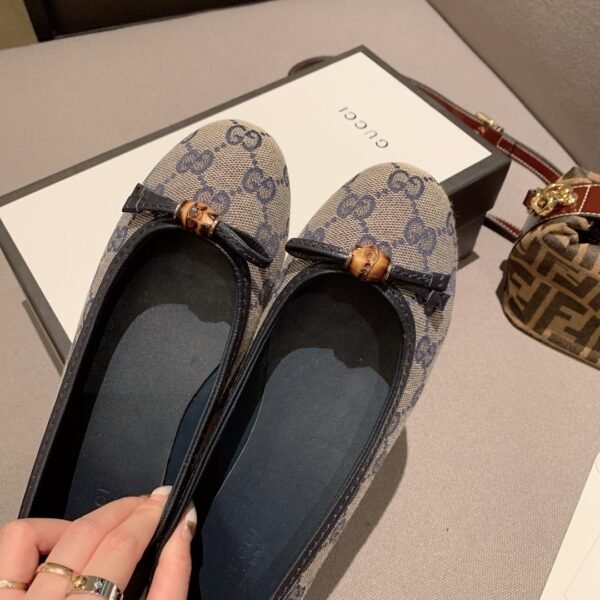 Gucci Beige/Blue GG Canvas And Leather Bow Ballet Flats