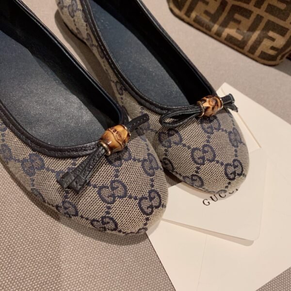 Gucci Beige/Blue GG Canvas And Leather Bow Ballet Flats