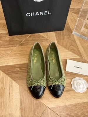 CHANEL FLATS 1