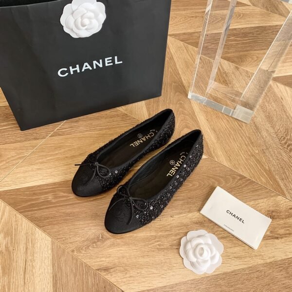 CHANEL FLATS 2