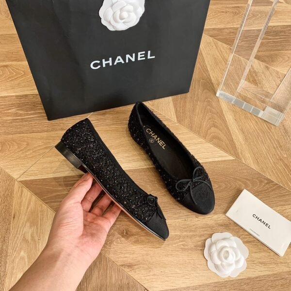 CHANEL FLATS 2
