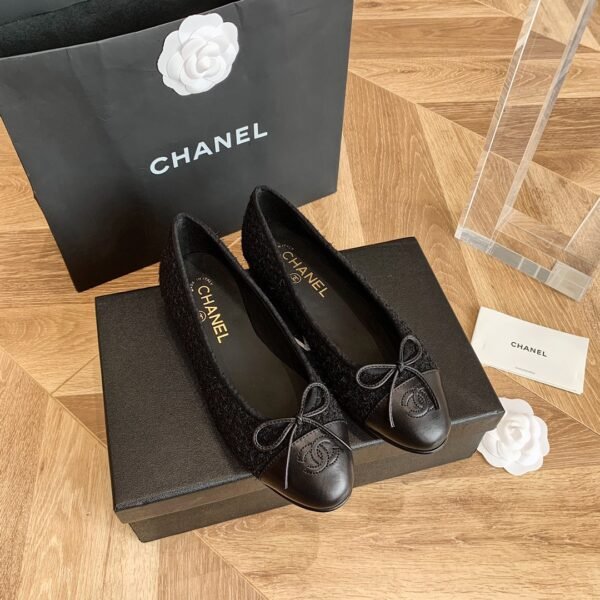 CHANEL FLATS 3
