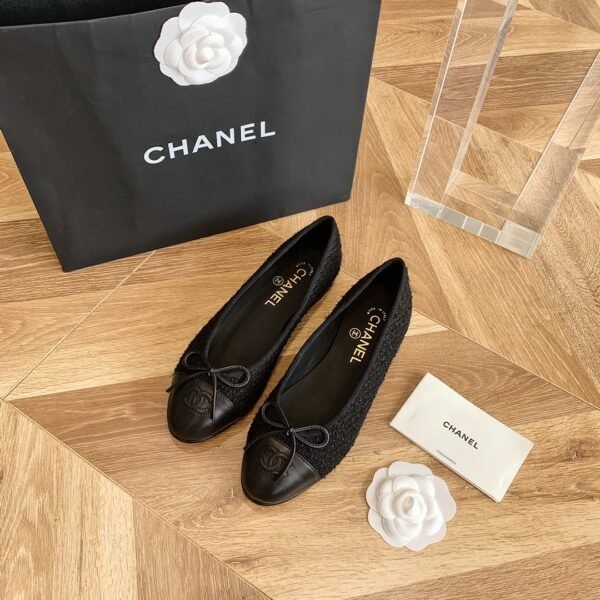 CHANEL FLATS 3