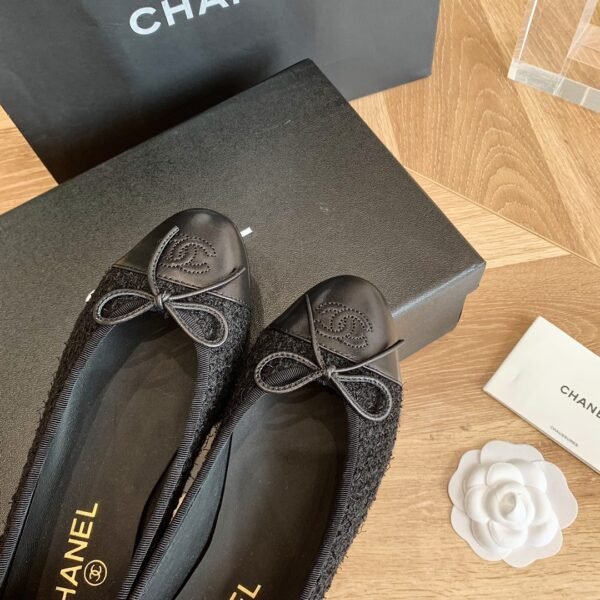 CHANEL FLATS 3