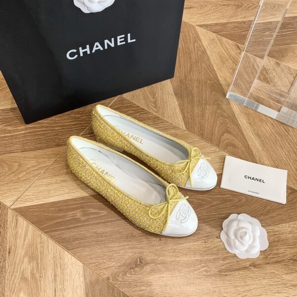 CHANEL FLATS 4