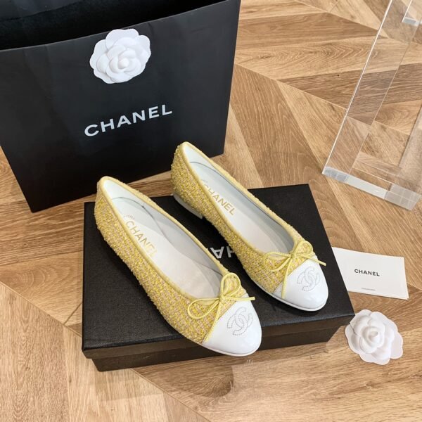 CHANEL FLATS 4
