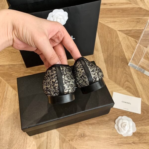 CHANEL FLATS 7