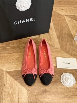 CHANEL FLATS 8