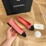 CHANEL FLATS 8