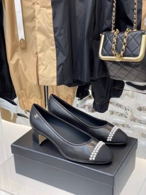 CHANEL HIGH HEELS 2