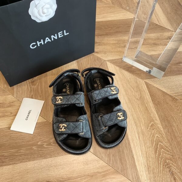 CHANEL SLIPPERS 1