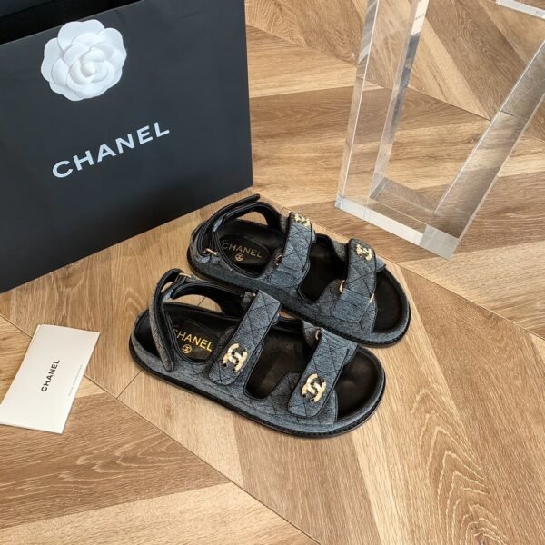 CHANEL SLIPPERS 1