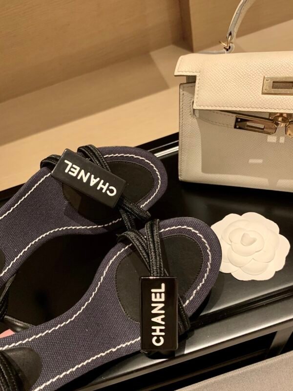 CHANEL SLIPPERS 3