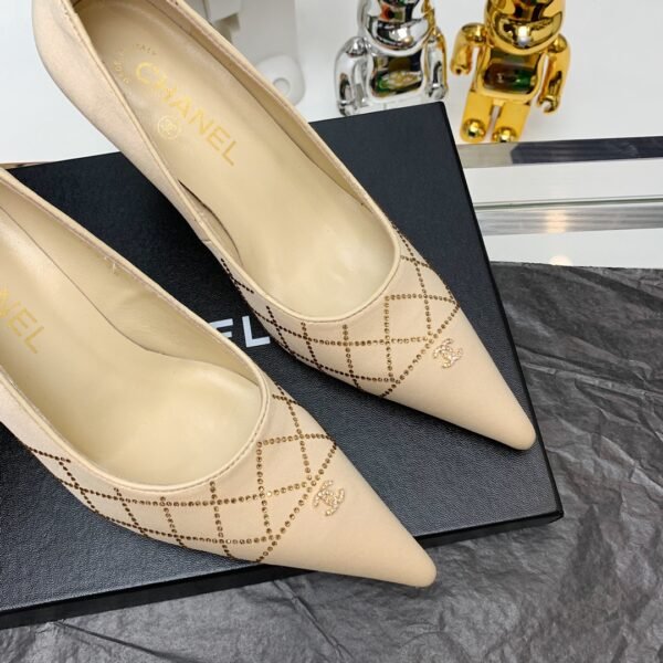 CHANEL HIGH HEELS 3
