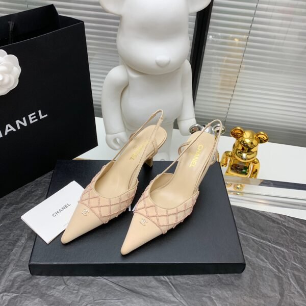 CHANEL HIGH HEELS 6