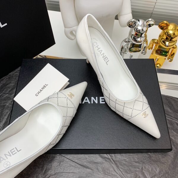 CHANEL HIGH HEELS 7