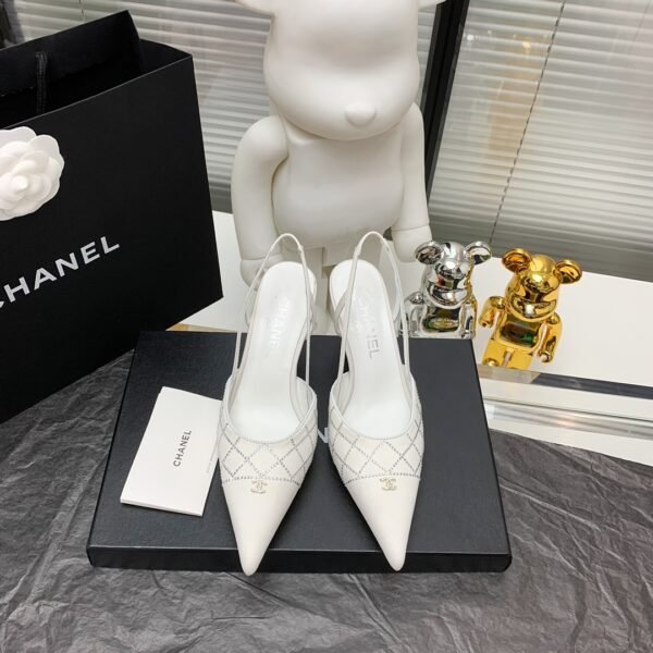 CHANEL HIGH HEELS 8