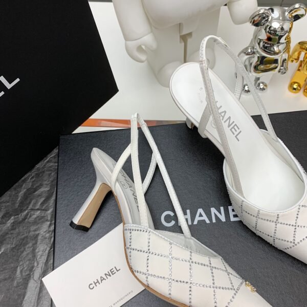 CHANEL HIGH HEELS 8