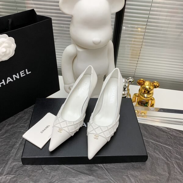 CHANEL HIGH HEELS 9