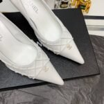 CHANEL HIGH HEELS 9