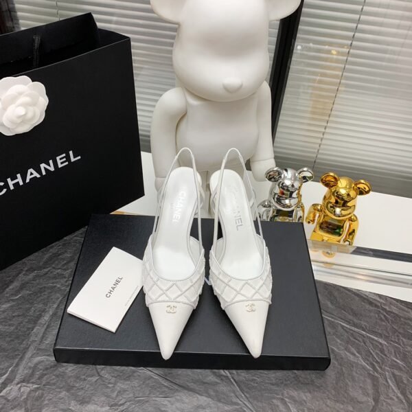 CHANEL HIGH HEELS 10