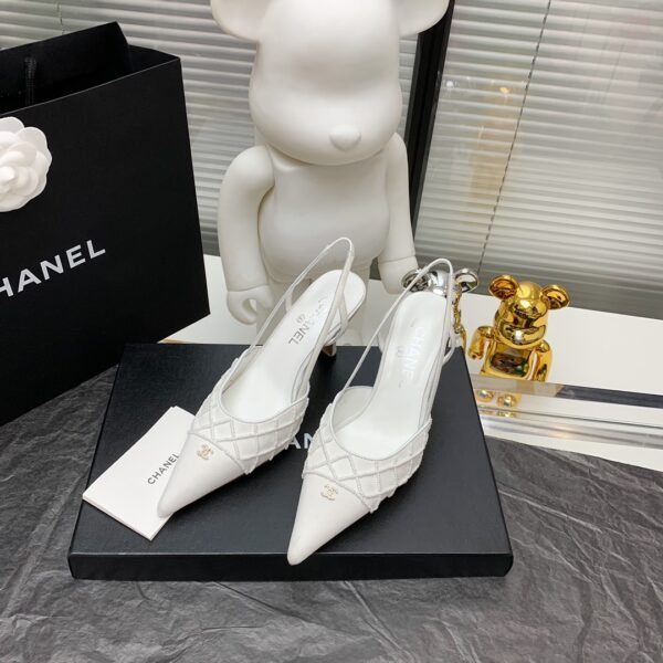 CHANEL HIGH HEELS 10