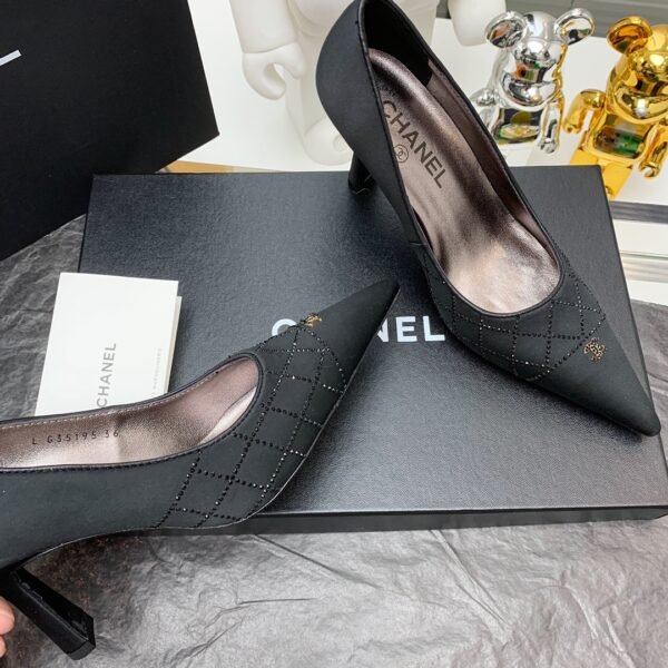 CHANEL HIGH HEELS 11