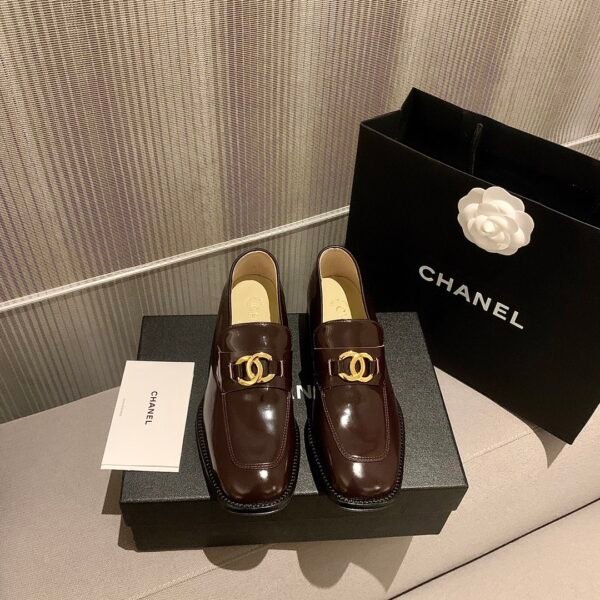 CHANEL FLATS 14
