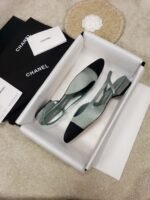 CHANEL FLAT 44