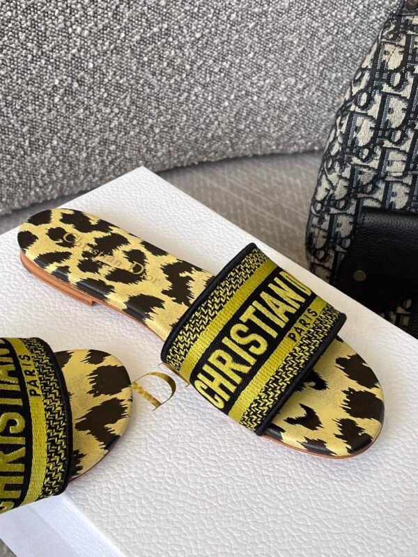 DIOR SLIPPERS 2