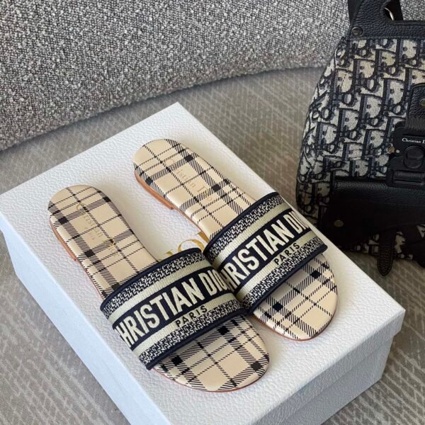 DIOR SLIPPERS 5