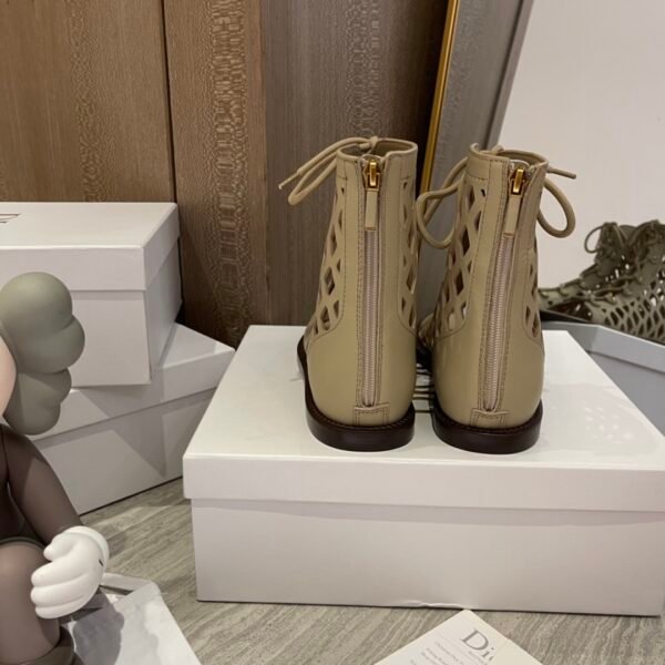 DIOR BOOTS 2