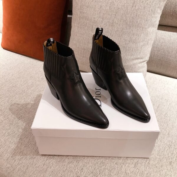 DIOR BOOTS 21