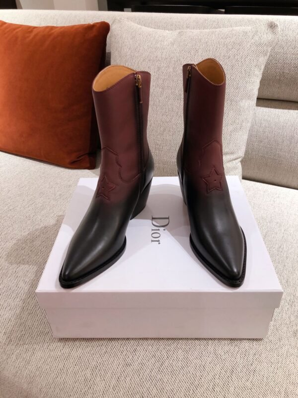 DIOR BOOTS 23