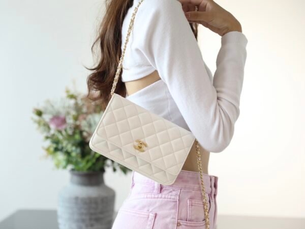 Chanel WOC