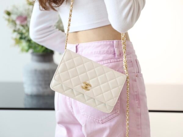 Chanel WOC