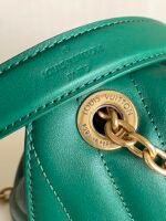 LV NEW WAVE CHAIN BAG