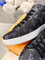 Louis Vuitton TORY BURCH